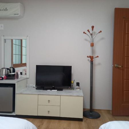 Charlie Hotel Jeju Extérieur photo