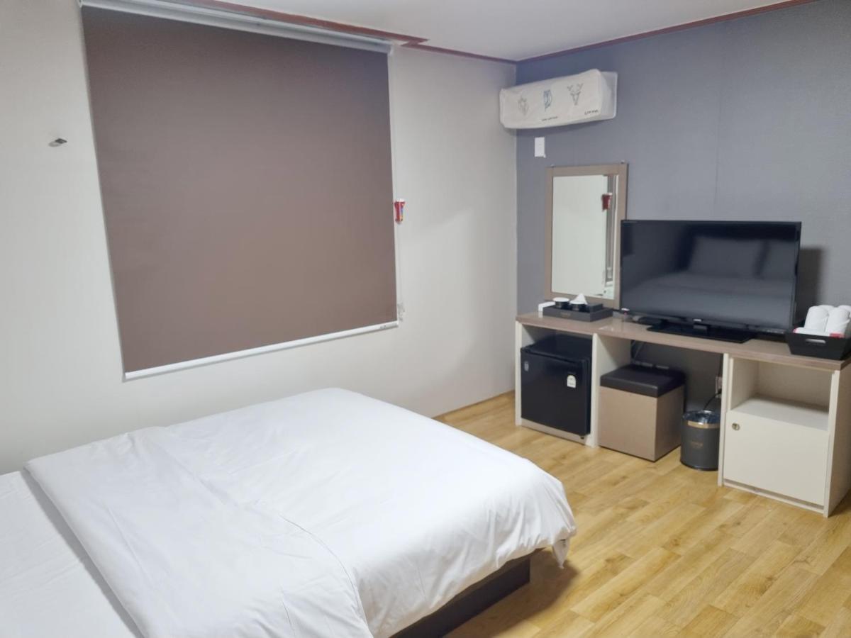 Charlie Hotel Jeju Extérieur photo