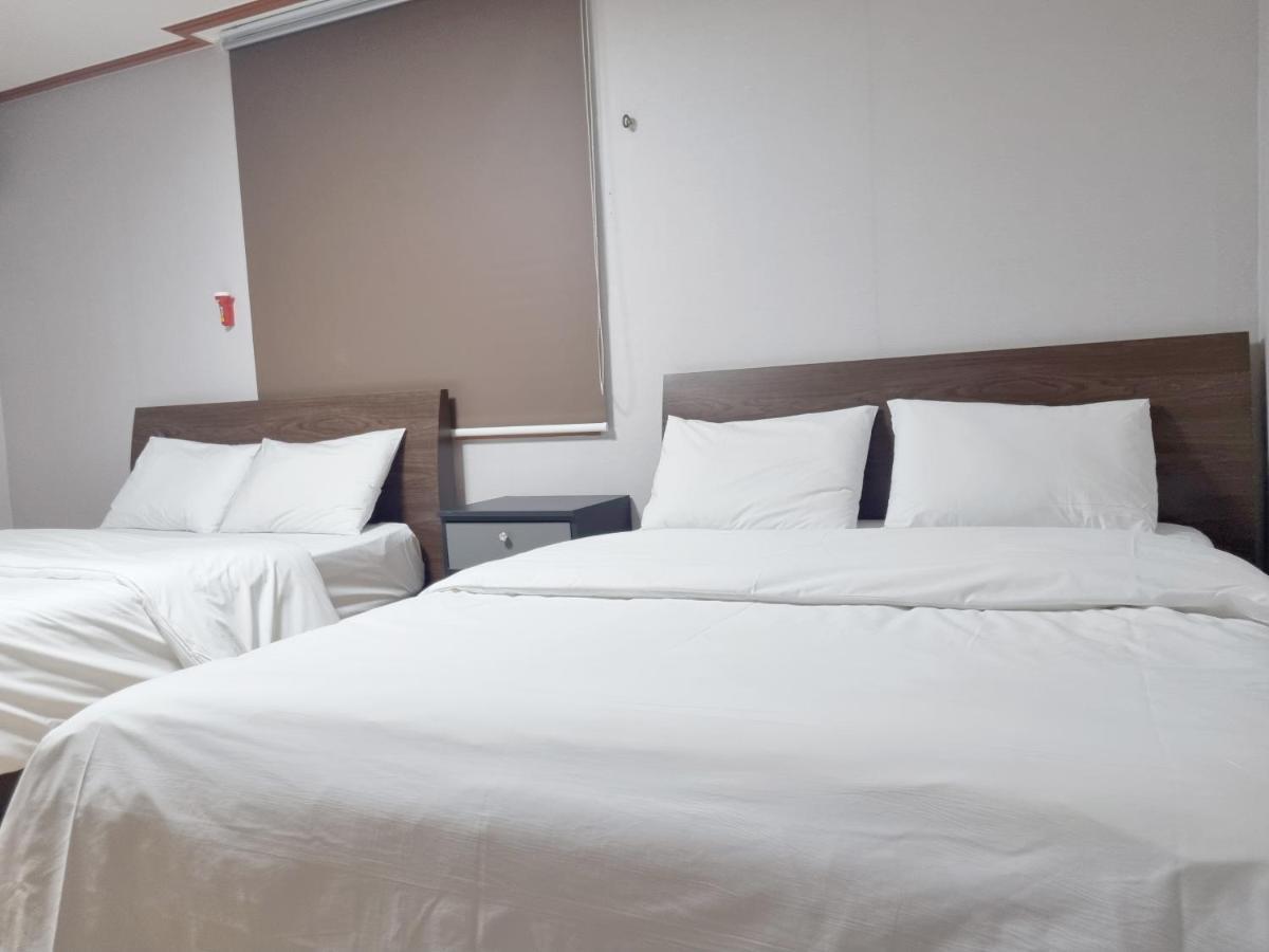 Charlie Hotel Jeju Extérieur photo