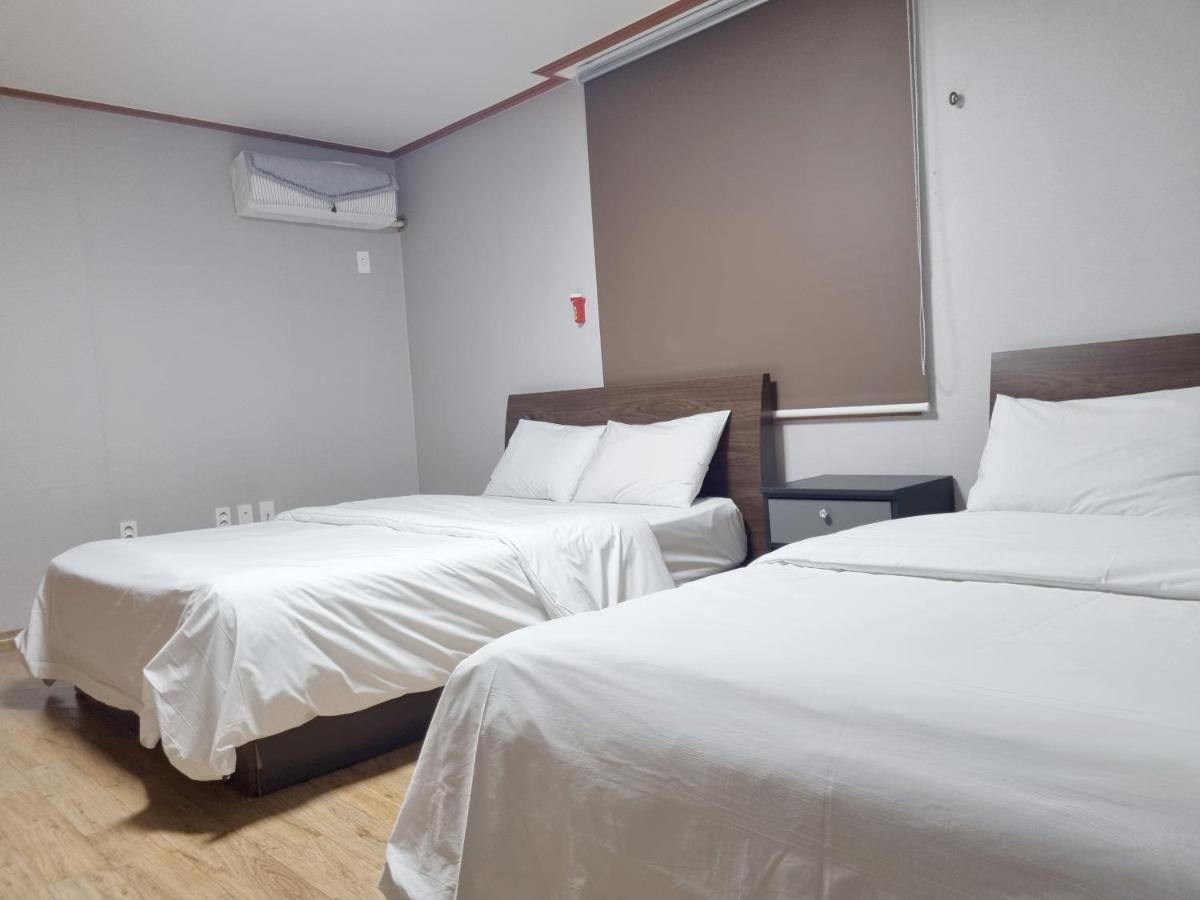 Charlie Hotel Jeju Extérieur photo