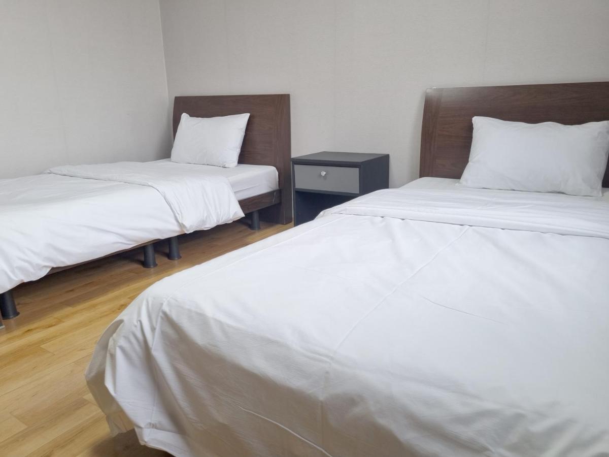 Charlie Hotel Jeju Extérieur photo