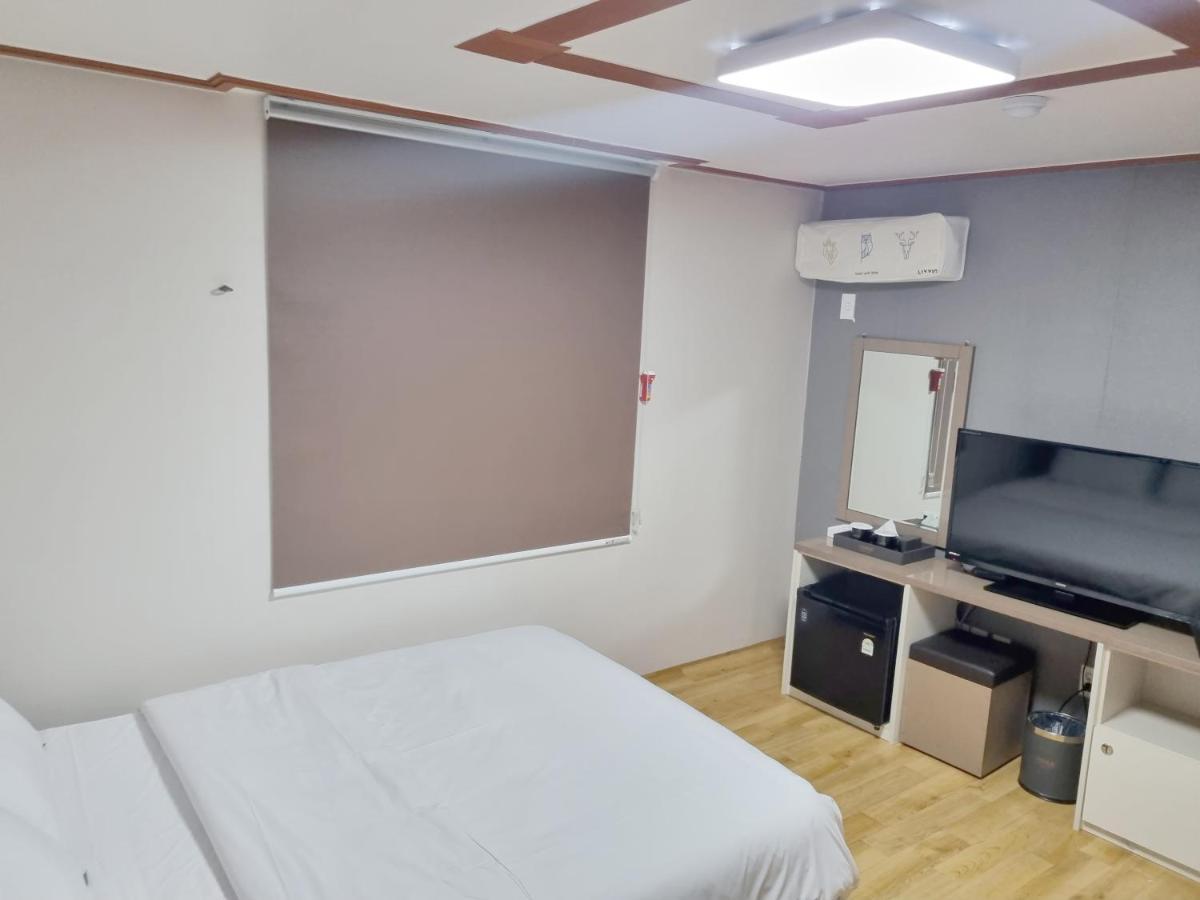 Charlie Hotel Jeju Extérieur photo