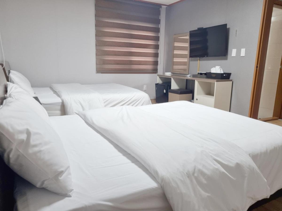 Charlie Hotel Jeju Extérieur photo